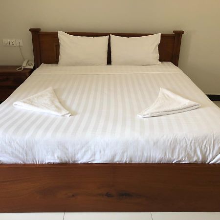 Regal Home Guesthouse بنوم بنه المظهر الخارجي الصورة