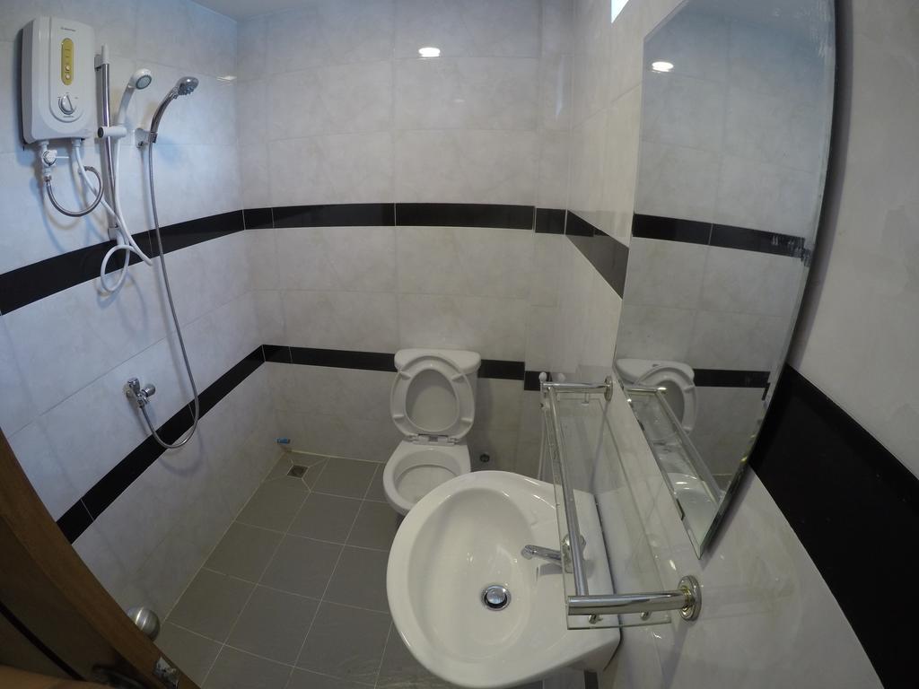 Regal Home Guesthouse بنوم بنه المظهر الخارجي الصورة