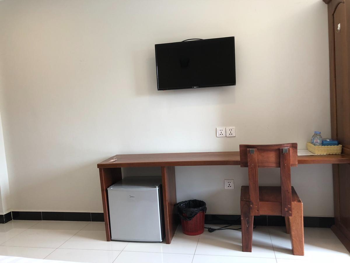 Regal Home Guesthouse بنوم بنه المظهر الخارجي الصورة